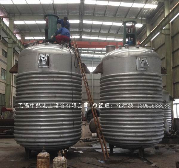 蒸汽加熱反應(yīng)釜、導(dǎo)熱油循環(huán)加熱反應(yīng)釜 